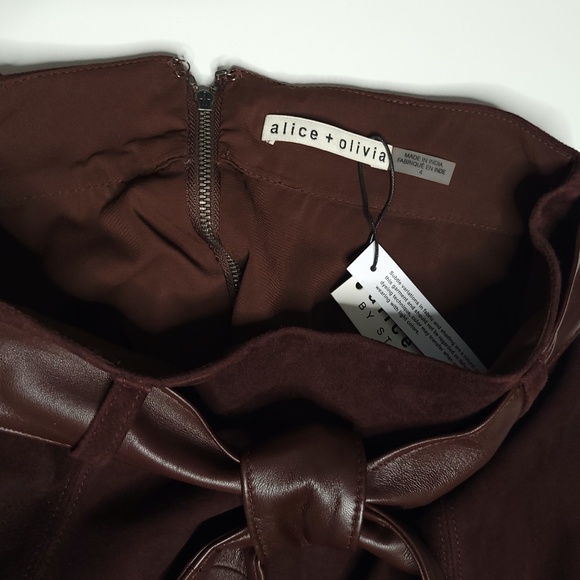 TREND ALERT ALICE + OLIVIA Martine Brown Suede A-line Midi Skirt w Belt size 4 - Picture 8 of 12